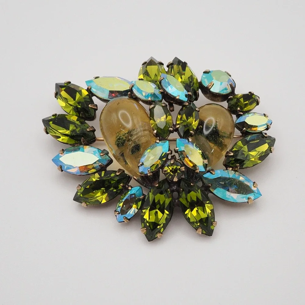 Vintage Regency Green Glow Uranium Glass Rhinestone Brooch Vaseline UV Reactive
